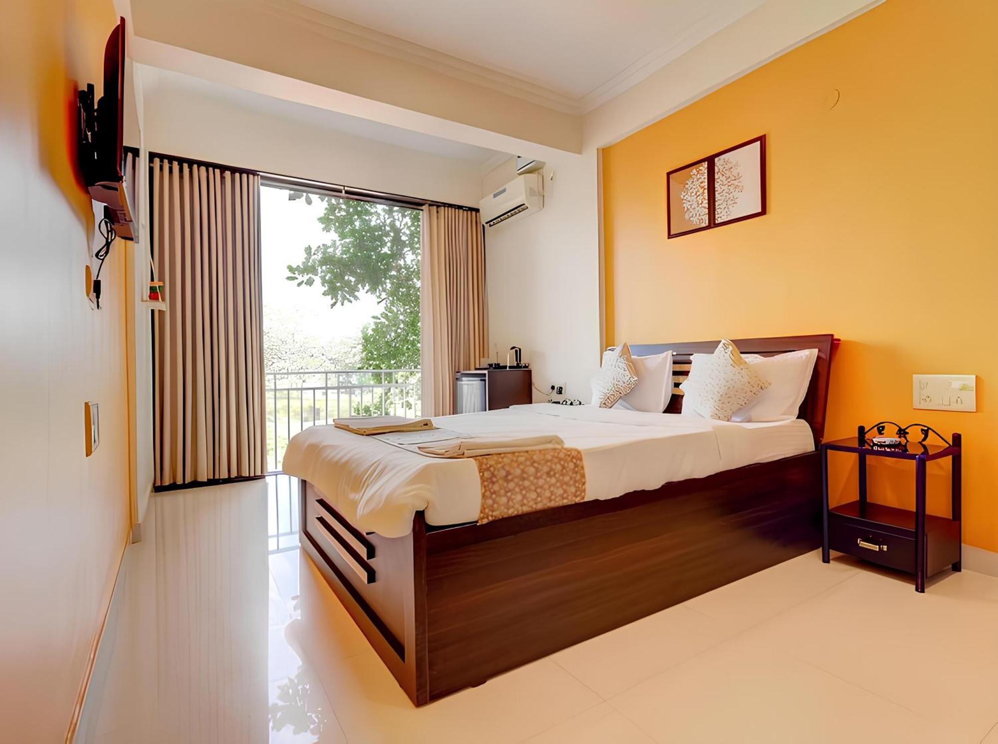 Hotel 7 Seas Vagator Ngoại thất bức ảnh