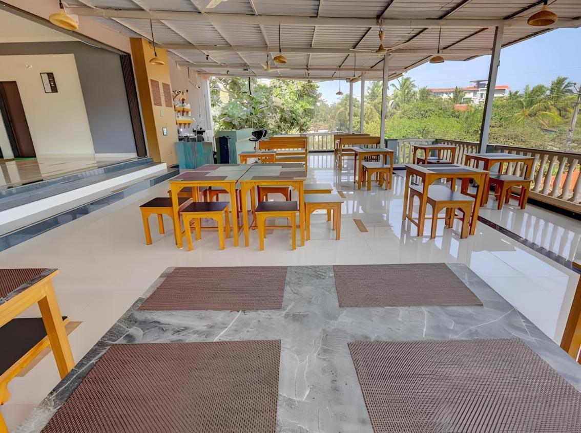 Hotel 7 Seas Vagator Ngoại thất bức ảnh