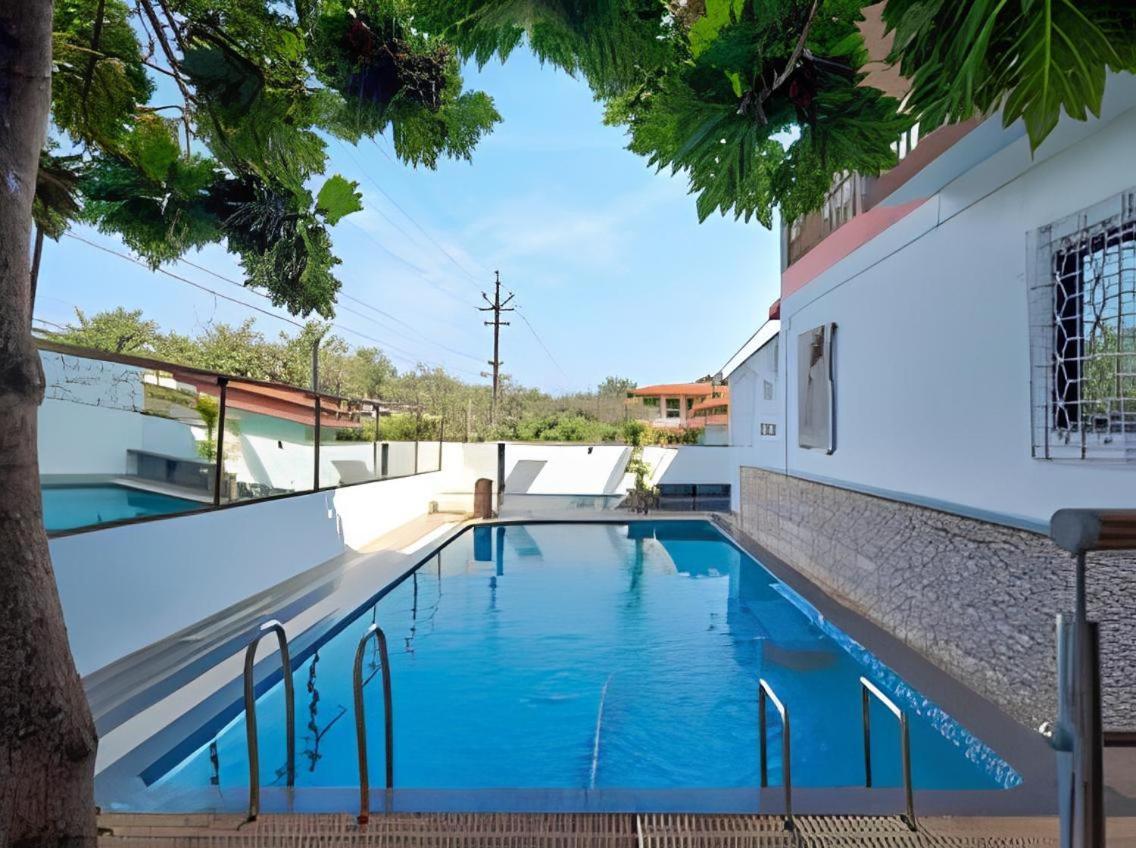 Hotel 7 Seas Vagator Ngoại thất bức ảnh